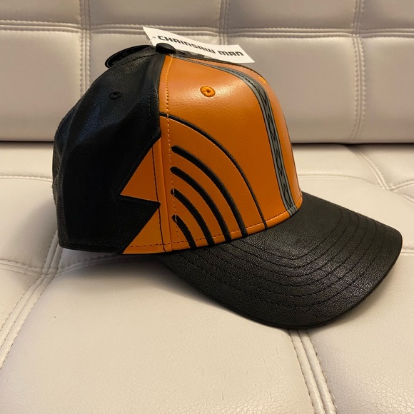 Brand New Chainsaw Man Crunchy
Roll SnapBack Hat. - Picture 3 of 5